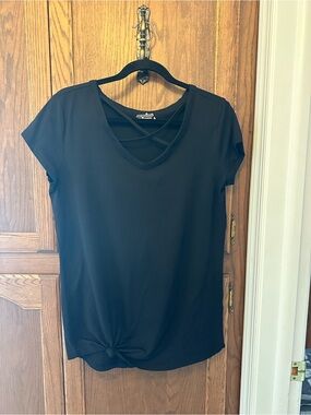 Joe Boxer Black Short-Sleeve V-Neck Tee with Crisscross and Front Knot. Super so